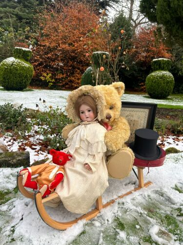 The Bishton Hall Winter Vintage & Luxury fashion and textiles, Antique & Vintage dolls, Teddies and Toys