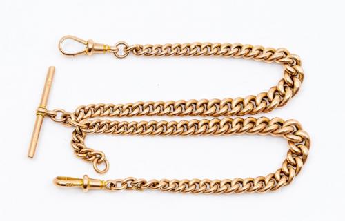 A 9ct gold fancy link chain, comprising entwined lozenge links