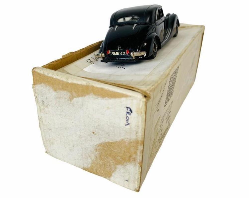 Minimarque Models 1:43 Scale White Metal Model Car. Lot includes: Riley ...