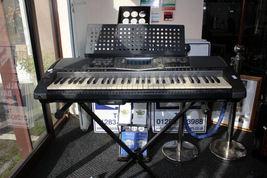 yamaha psr320