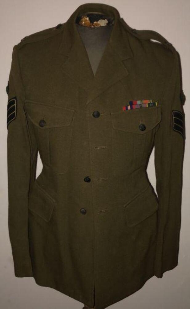 Royal Green Jackets Post WW2 dress 2's uniform jacket.