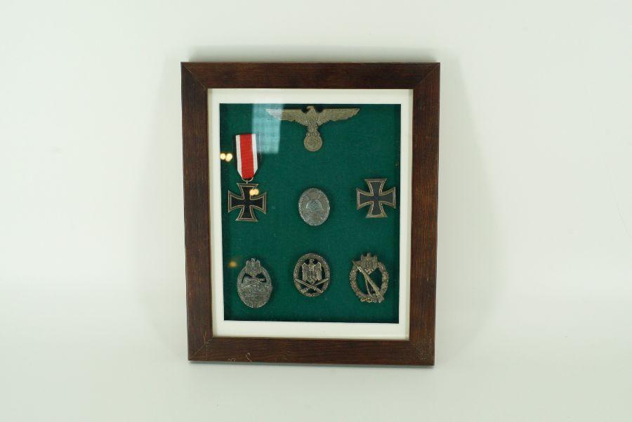 A cased collection of German first world war medals and medallions, a ...