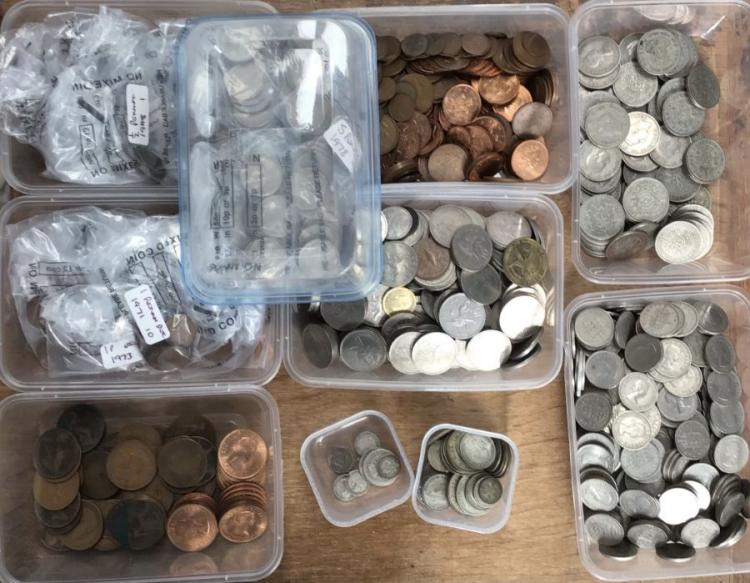 Collection Of British And World Coins Includes Pre 20 (approx 22g ...