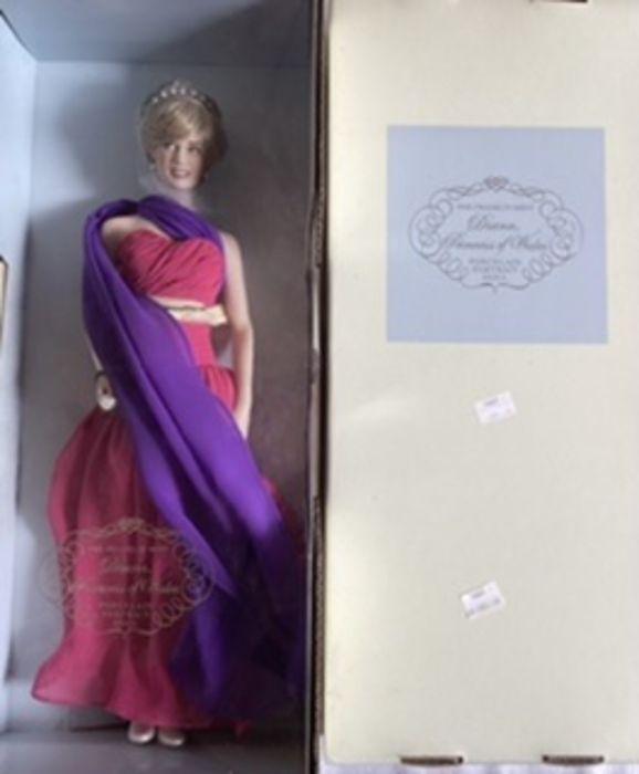 Franklin Mint Vintage Porcelain Portrait doll ; Lady Diana Spencer Princess of Wales Doll in Rose ballgown crown -unopened box set (1) Franklin Mint Vintage Porcelain Portrait doll ; Lady Diana Spencer Princess of Wales Doll in Rose ballgown crown -unopened box set (1)