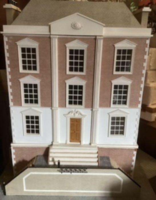 Montgomery hall online dolls house