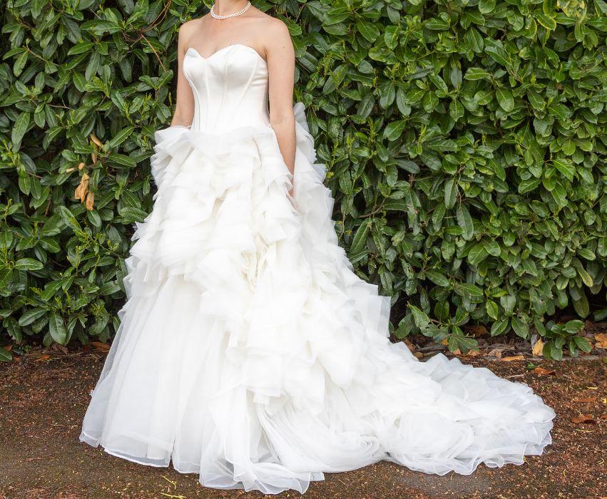 Vera Wang; wedding dress, very full skirt in tiers of tulle, the