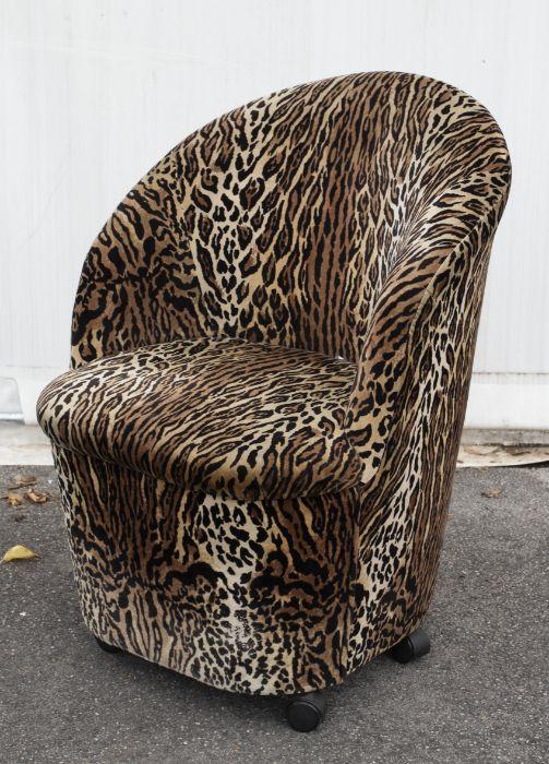 Leopard print tub deals chair