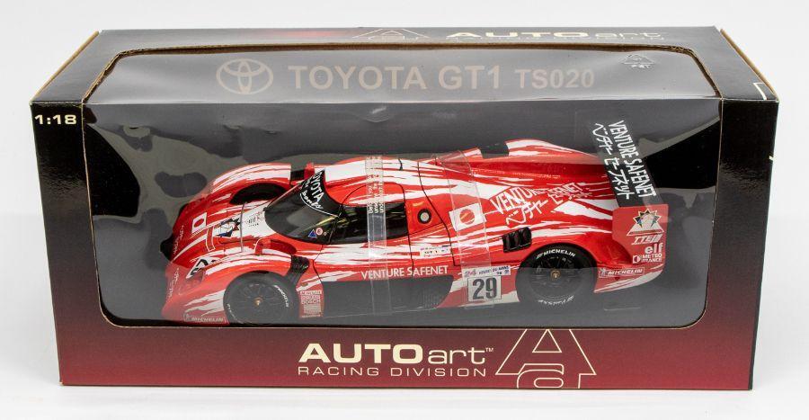 AUTOart 1/18 TOYOTA GT-ONE TS020 #29