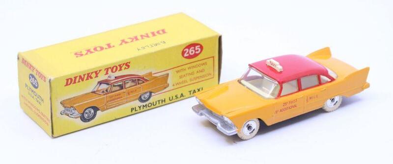 美品　DINKY TOYS PLYMOUTH USA TAXI ミニカー 美品DINKY TOYS PLYMOUTH USA TAXI ミニカー