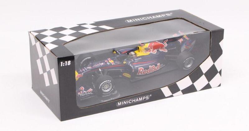 Minichamps: A 1:18 Scale Model of a Red Bull Racing Renault RB6, S 