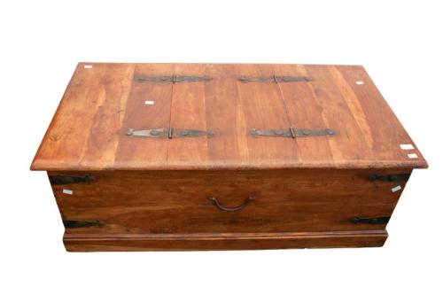 A 20th century wooden blanket box/storage chest, with metal plating to edges/sides, handled.