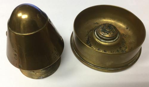 Lot 20 - A WWI brass shell case