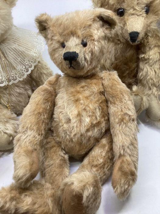 Traditional Artist teddy bears to include ; A norbeary bears