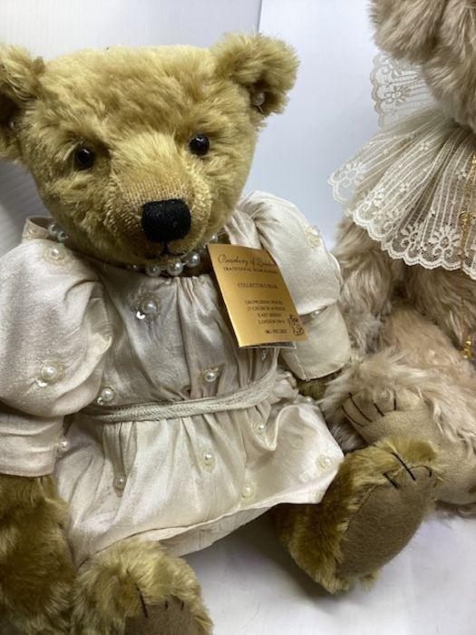 Traditional Artist teddy bears to include ; A norbeary bears