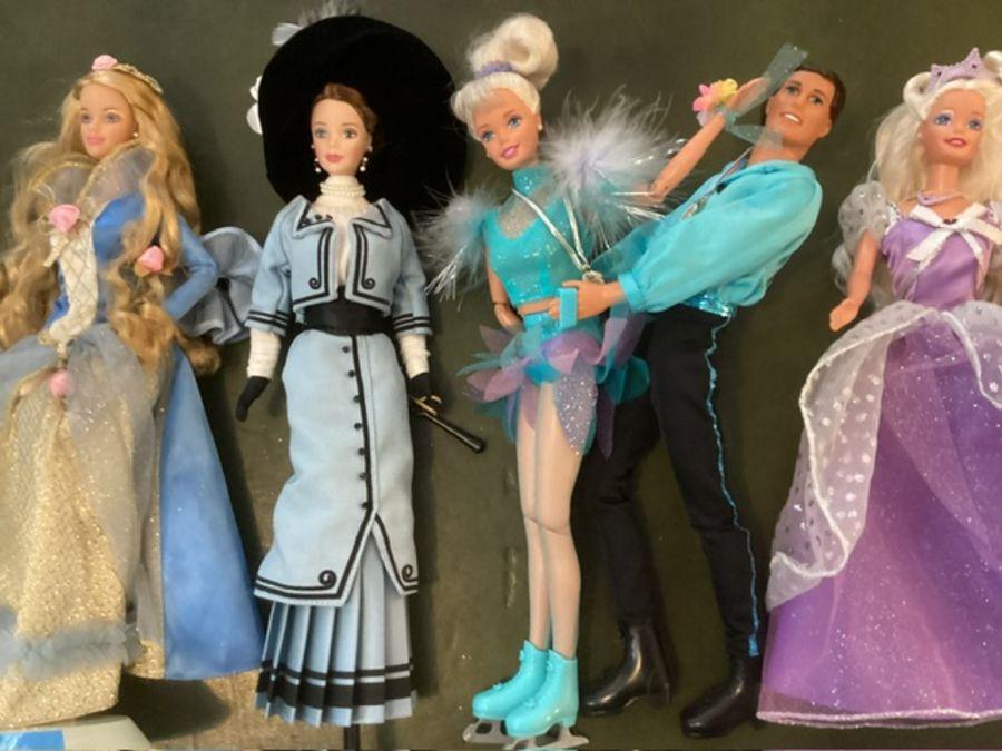 Mattel Barbie teen fashion dolls, some vintage samples, to include