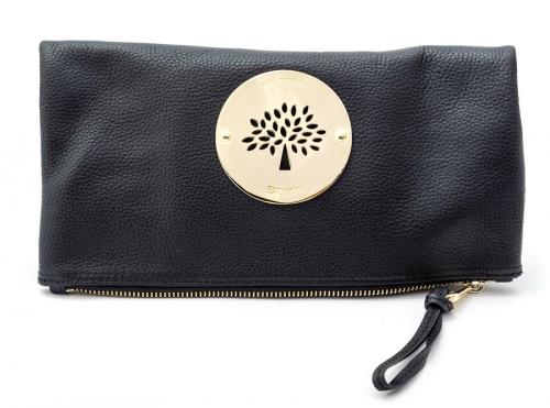 Mulberry - a Mulberry Daria clutch bag in black leather, gold tone