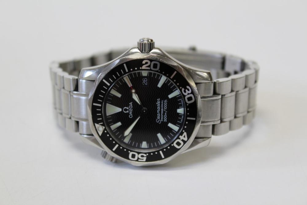 Omega, a gentleman's stainless steel Seamaster Professional 300m