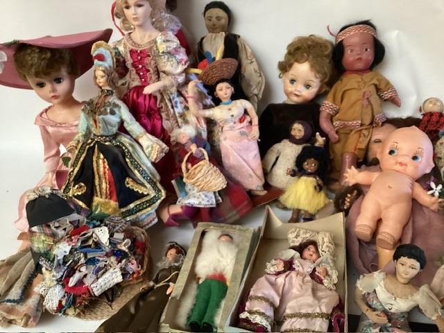 Doll lot HUGE outlets DOLL LOT FOR CHEAP