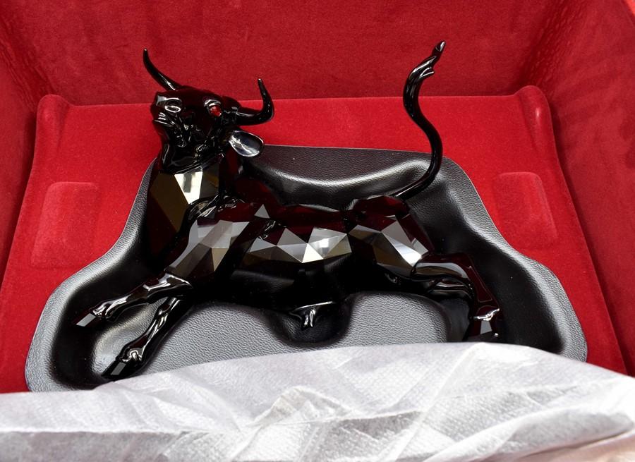 Swarovski black bull discount limited edition 2005