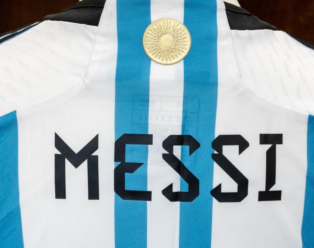 ARGENTINA 2022 AWAY Jersey LIONEL MESSI Adidas World Cup Patch Shirt ARGENTINA 2022 AWAY Jersey LIONEL MESSI Adidas World Cup Patch Shirt