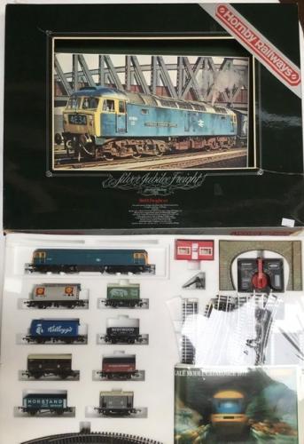 hornby silver jubilee pullman train set