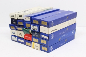 Aircraft: A collection of twenty-five boxed scale model aircraft vehicles to include mainly examples by Wooster. Original boxes, contents appear complete. Please assess photographs. (one box) - 2