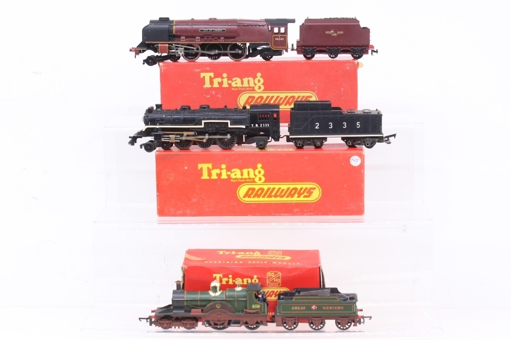 Triang: A collection of three boxed Triang Railways, OO Gauge ...