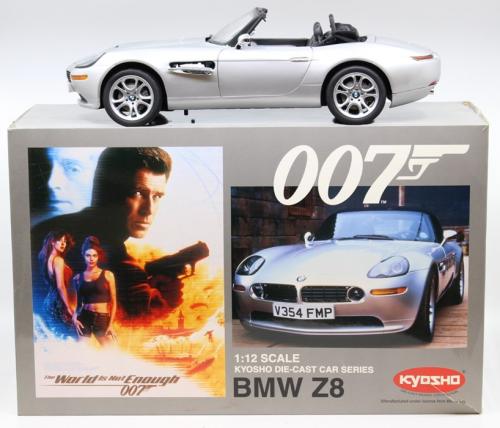 誕生日プレゼント BMW J・BOND 007 ミニカー京商 Z8 1/12スケール