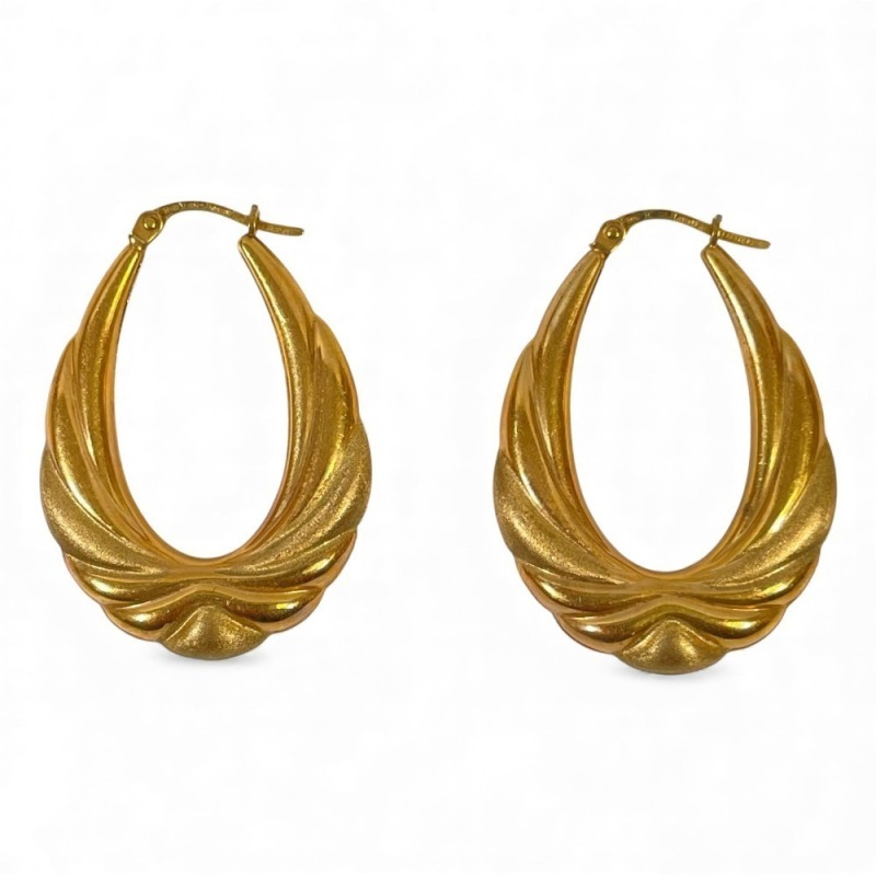 Pair Of 9ct Yellow Gold Hoop Earrings. Weight: 4g